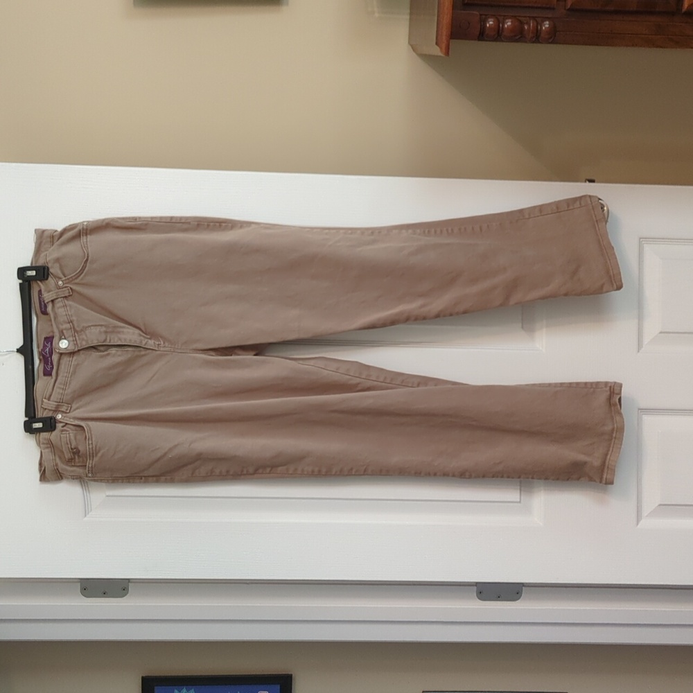 Gloria Vanderbilt Amanda jeans